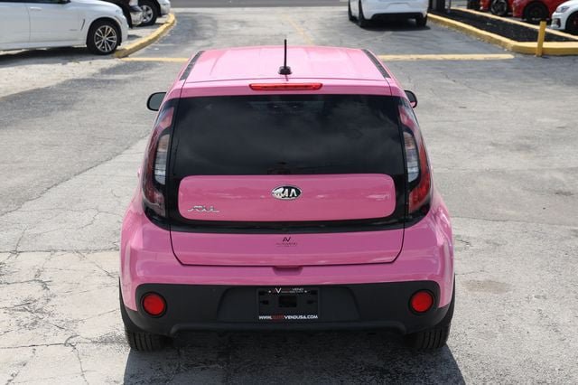 Used 2017 Kia Soul FWD image 10