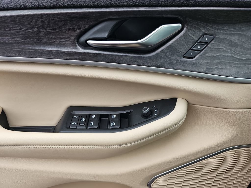 Used 2021 Jeep Grand Cherokee L Limited image 32