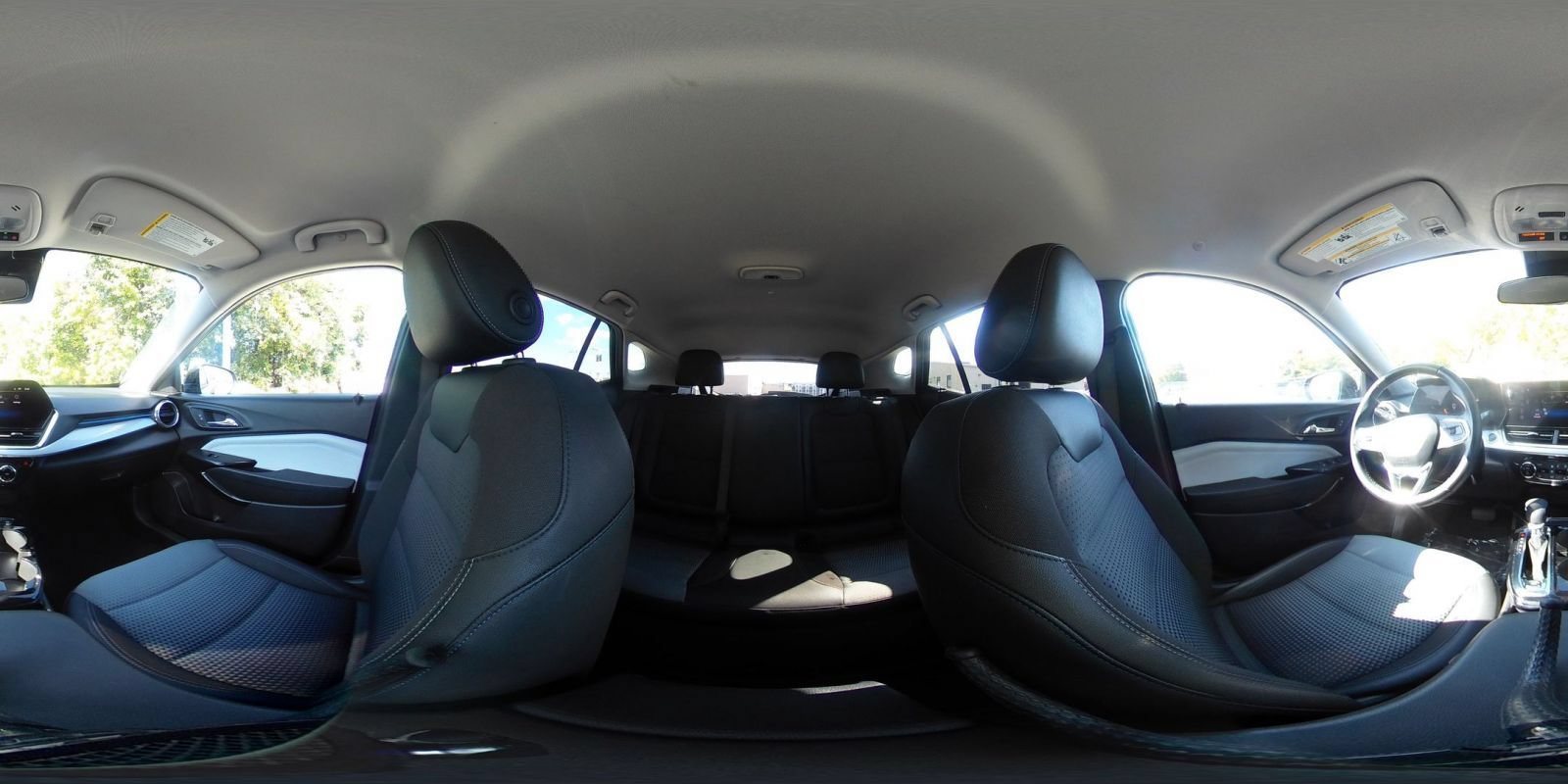 Used 2025 Chevrolet Trax LT w/ LT Convenience Package FWD image 41