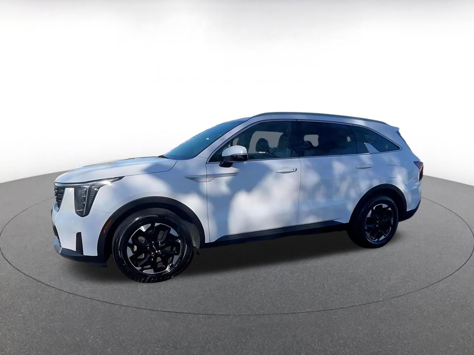 Used 2024 Kia Sorento S FWD image 8