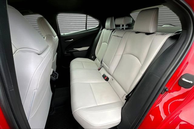 Used 2023 Lexus UX 250h AWD w/ Accessory Package (Z1) image 22