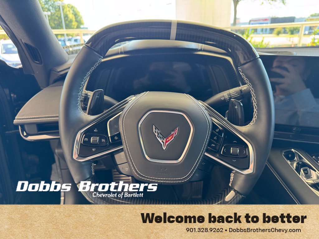 Used 2025 Chevrolet Corvette Z06 RWD image 17