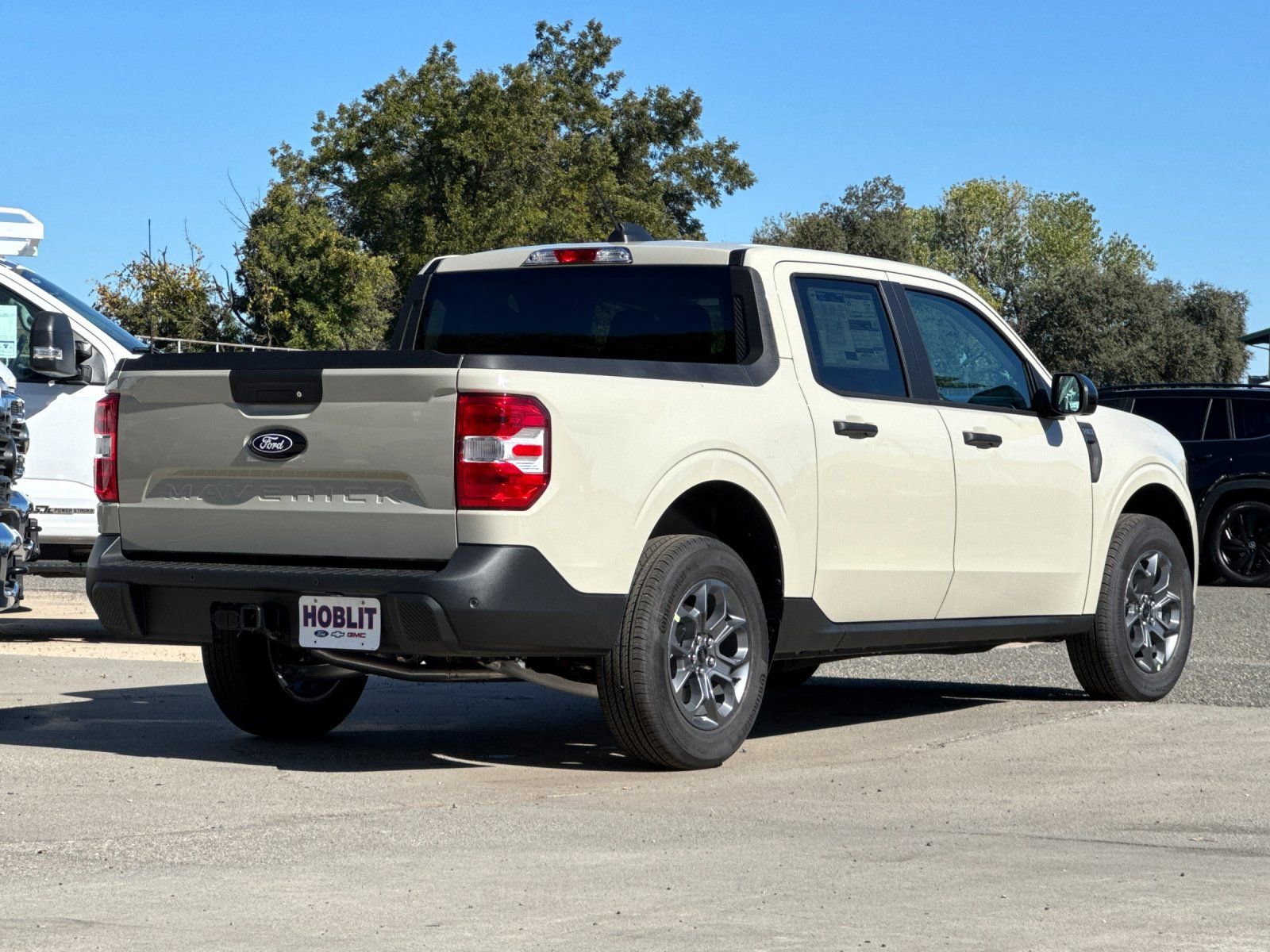 New 2025 Ford Maverick XLT w/ XLT Luxury Package image 3