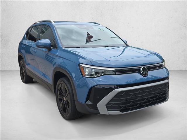 New 2026 Volkswagen Taos SE FWD image 12