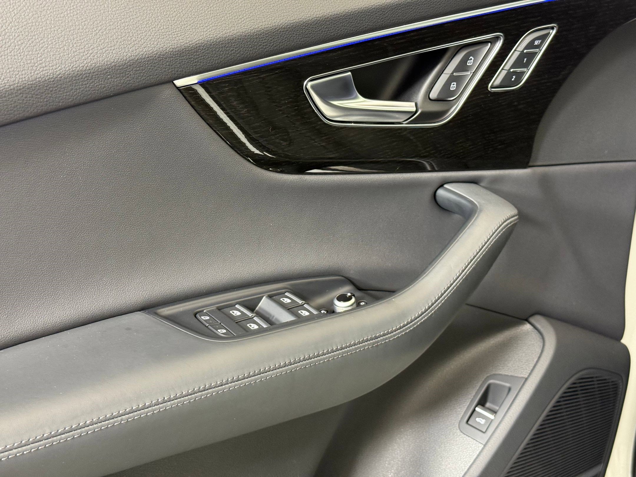 Certified 2022 Audi Q7 Premium Plus w/ Premium Plus Package image 14