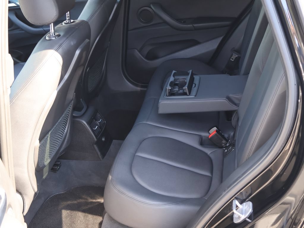 Used 2018 BMW X1 sDrive28i w/ Convenience Package FWD image 16