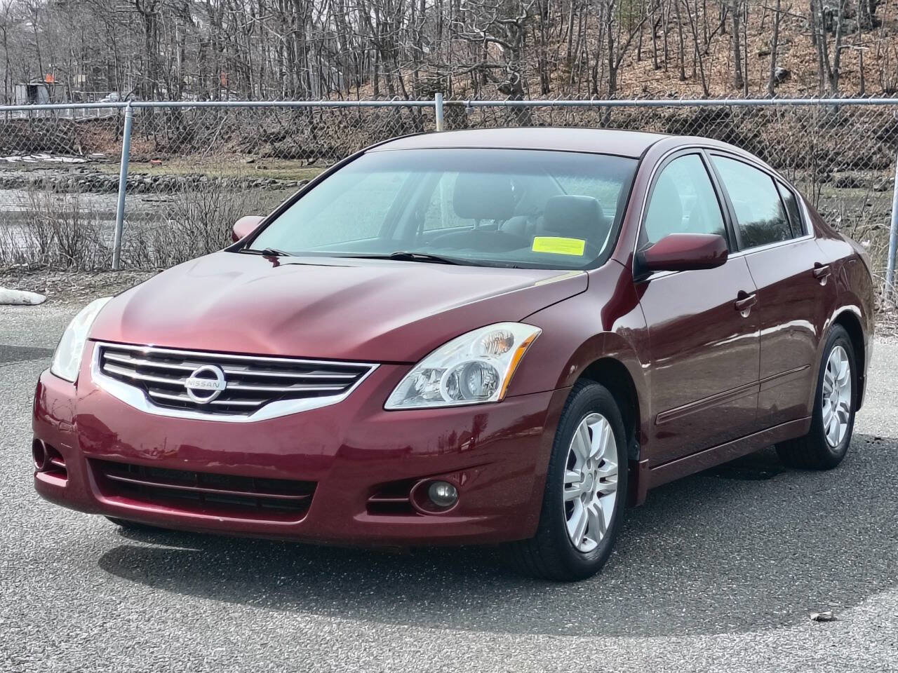 Used 2010 Nissan Altima 2.5 S w/ Convenience Pkg FWD image 3