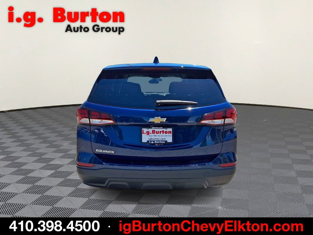 Certified 2023 Chevrolet Equinox LS w/ LS Convenience Package FWD image 5