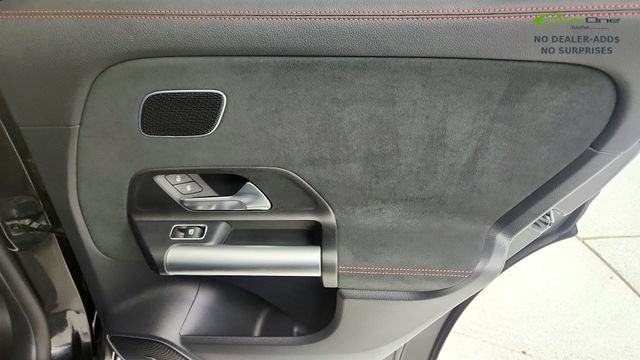 Used 2023 Mercedes-Benz GLA 250 image 41
