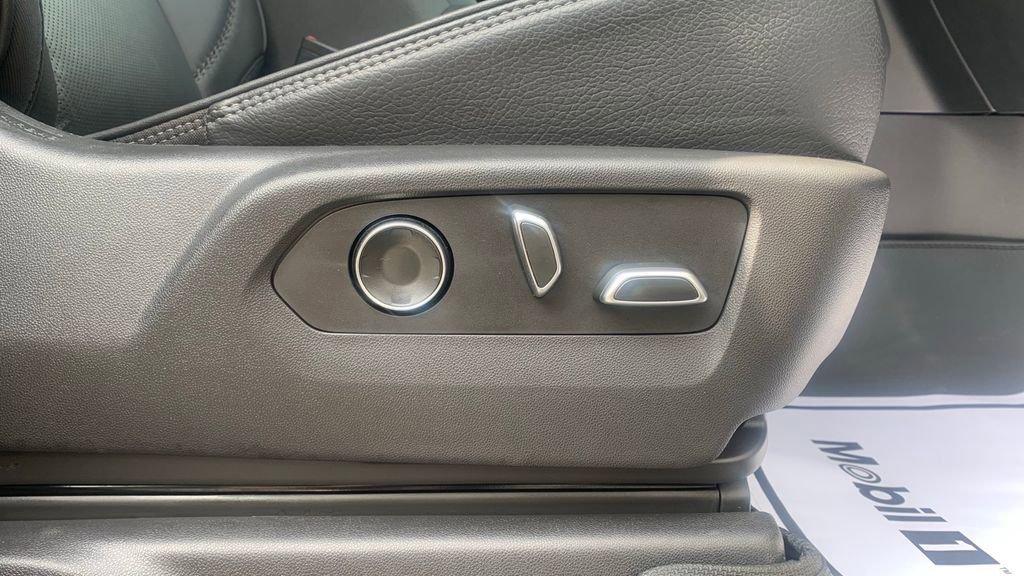 Used 2024 GMC Sierra 2500 Denali w/ Denali Reserve Package image 12