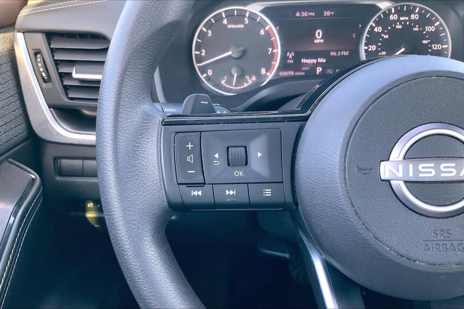 Used 2023 Nissan Rogue SV AWD/4WD image 24