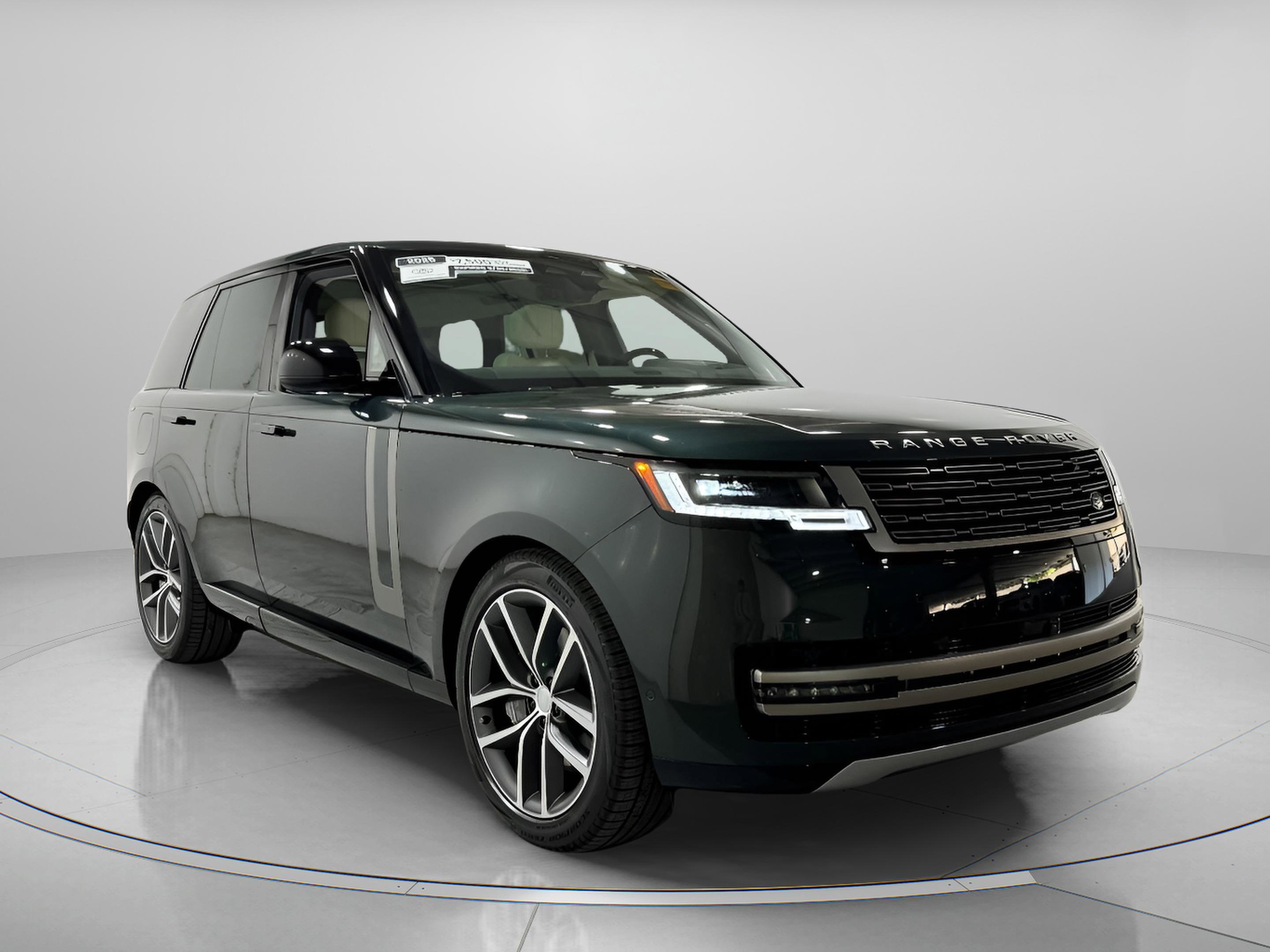 New 2025 Land Rover Range Rover SE image 6