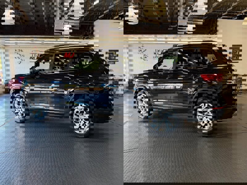 Used 2021 Volkswagen Atlas SE image 8