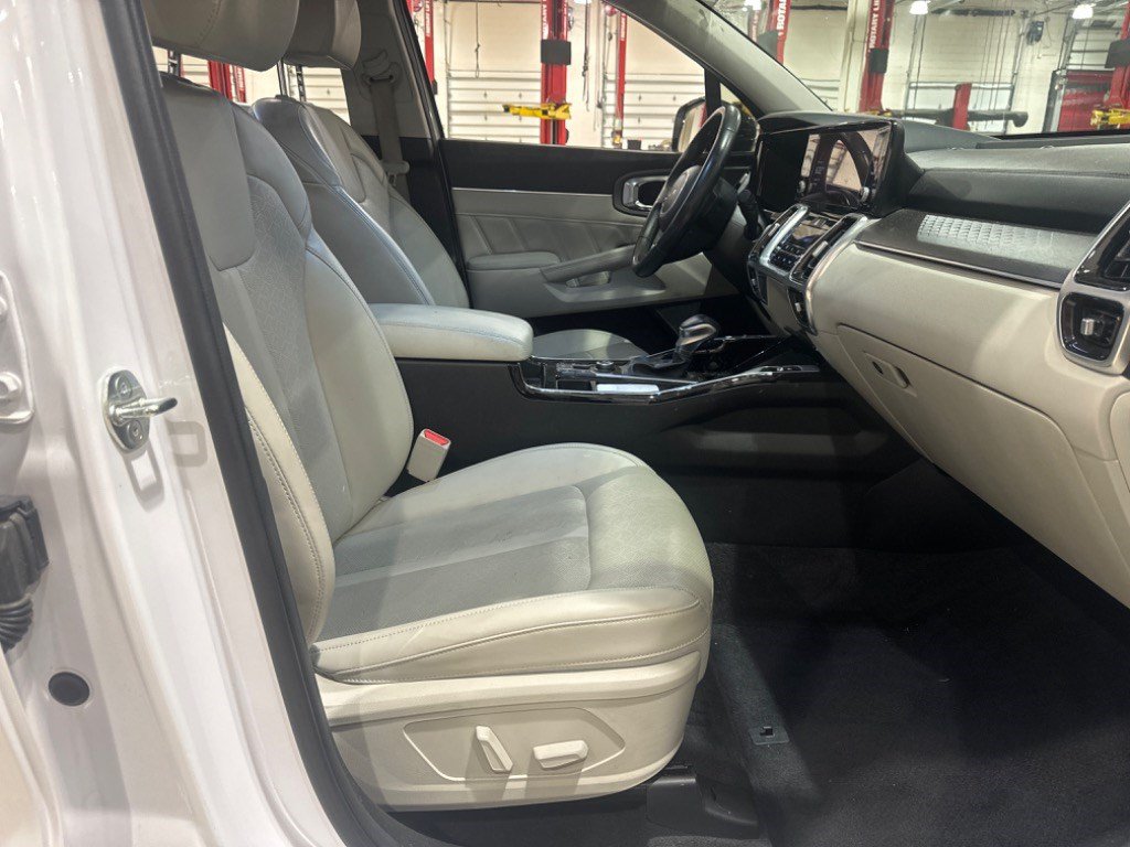 Used 2023 Kia Sorento SX FWD image 49
