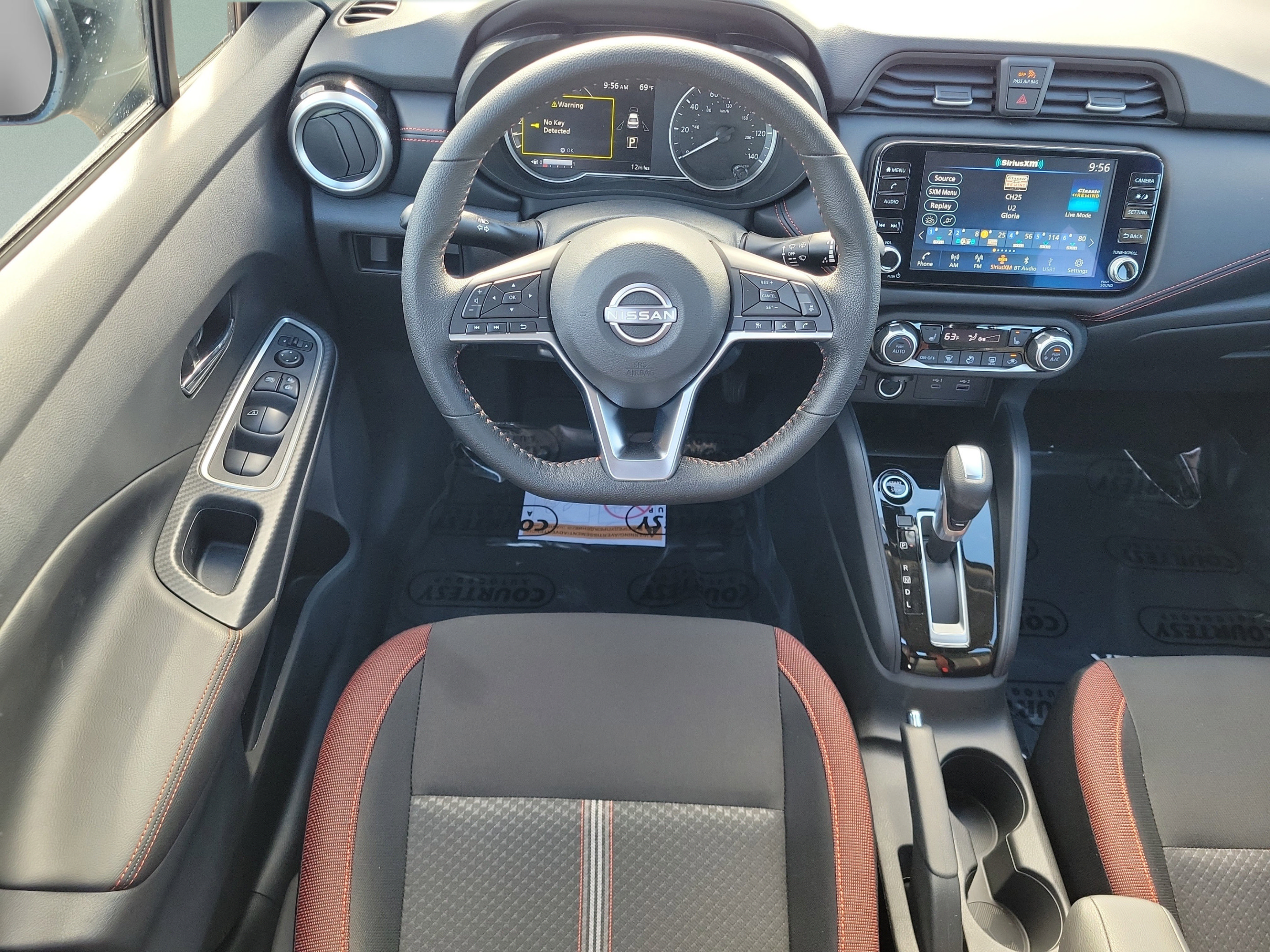 New 2025 Nissan Versa SR w/ Trunk Package FWD image 13