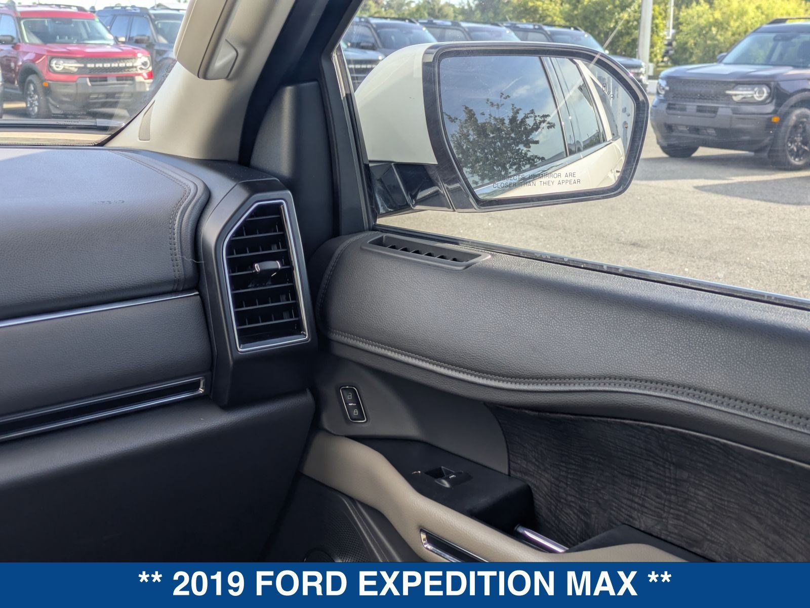 Used 2019 Ford Expedition Max Limited RWD image 19