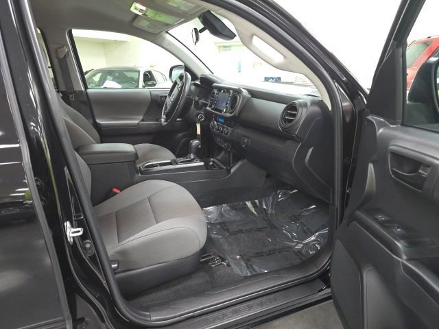 Used 2023 Toyota Tacoma SR AWD/4WD image 5