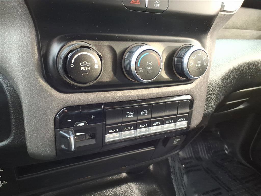Used 2022 RAM 2500 Tradesman w/ Chrome Appearance Group AWD/4WD image 26