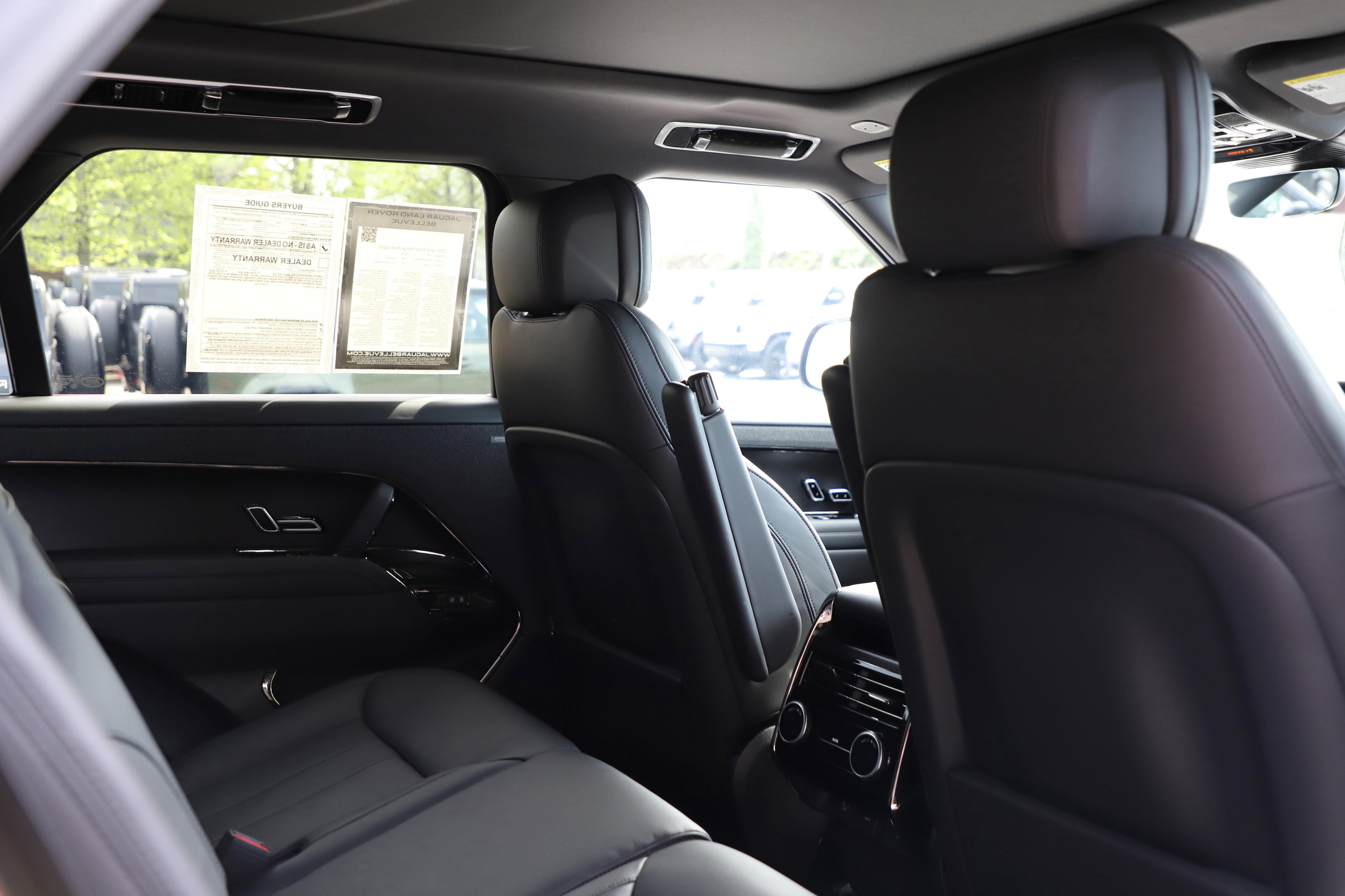 Used 2024 Land Rover Range Rover Sport Dynamic SE AWD/4WD image 13