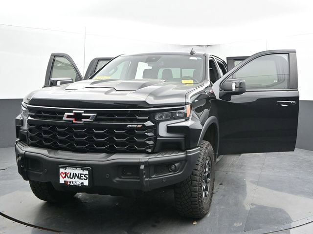 Used 2024 Chevrolet Silverado 1500 ZR2 w/ ZR2 Bison Edition image 56