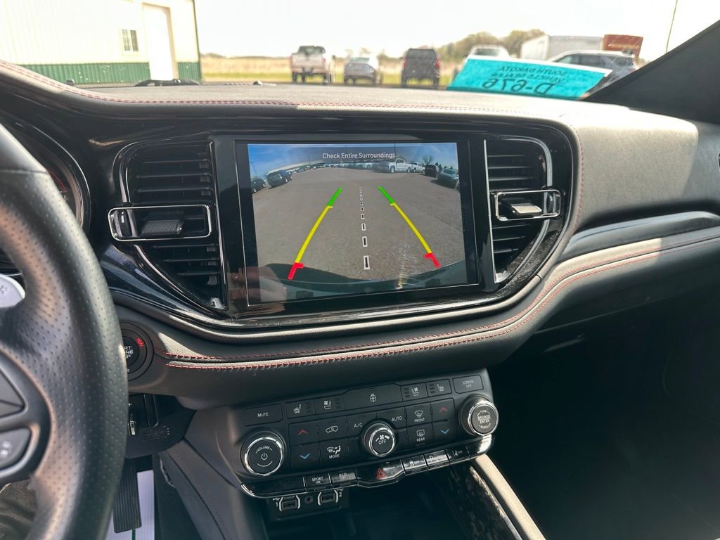 Used 2024 Dodge Durango R/T AWD/4WD image 17