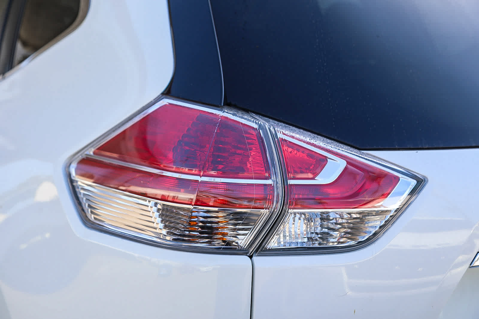 Used 2016 Nissan Rogue S w/ S Family Package FWD image 10