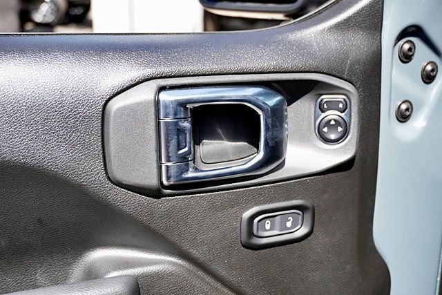 New 2025 Jeep Gladiator Sport S image 29