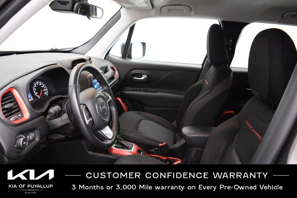 Used 2018 Jeep Renegade Trailhawk AWD/4WD image 10