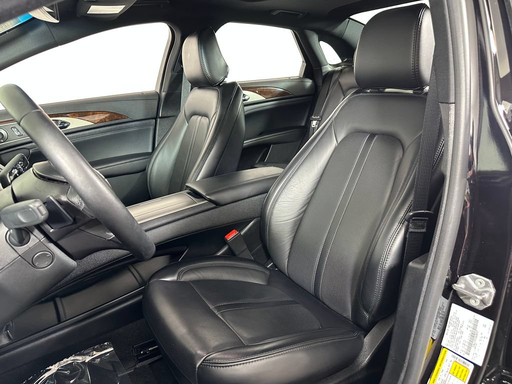 Used 2020 Lincoln MKZ Reserve w/ Elements Package AWD/4WD image 13