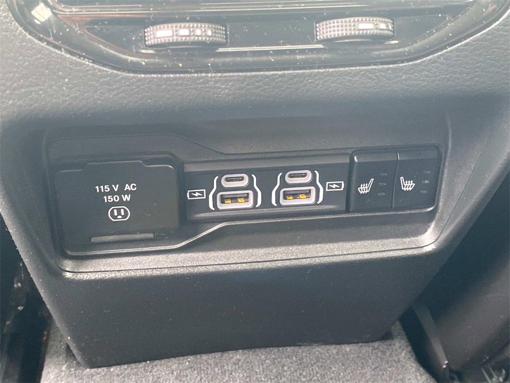 Used 2024 Jeep Grand Cherokee Limited 4xe image 17