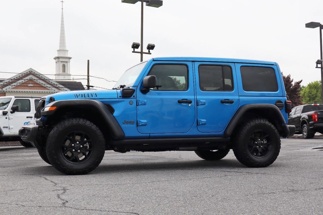 Used 2024 Jeep Wrangler Unlimited AWD/4WD image 14