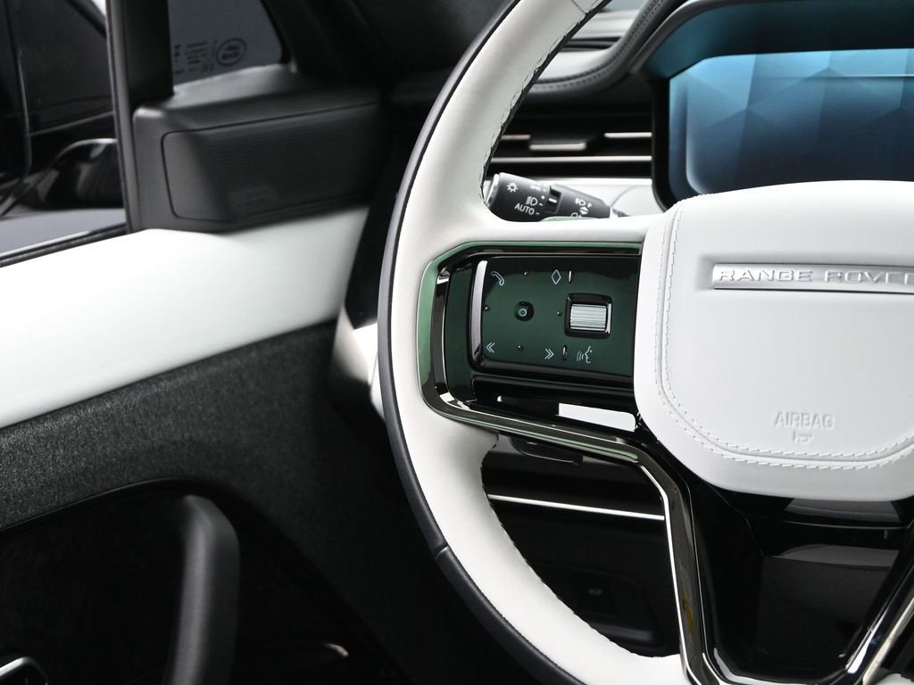 Used 2025 Land Rover Range Rover Sport Autobiography image 29
