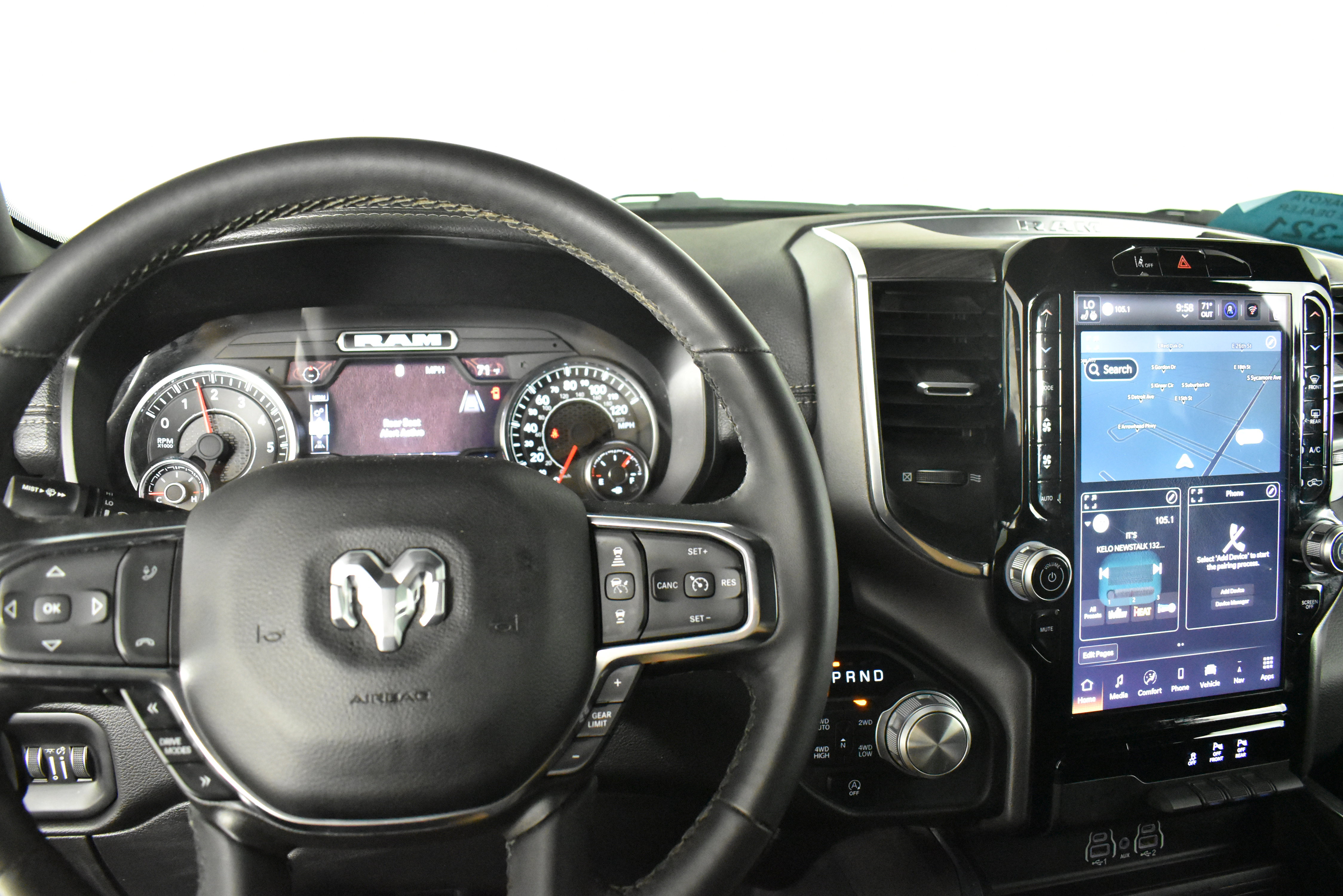 Used 2025 RAM 1500 Laramie image 17