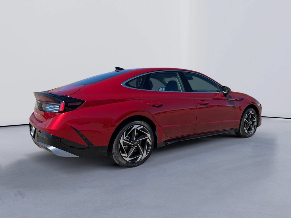 New 2026 Hyundai Sonata SEL FWD image 3