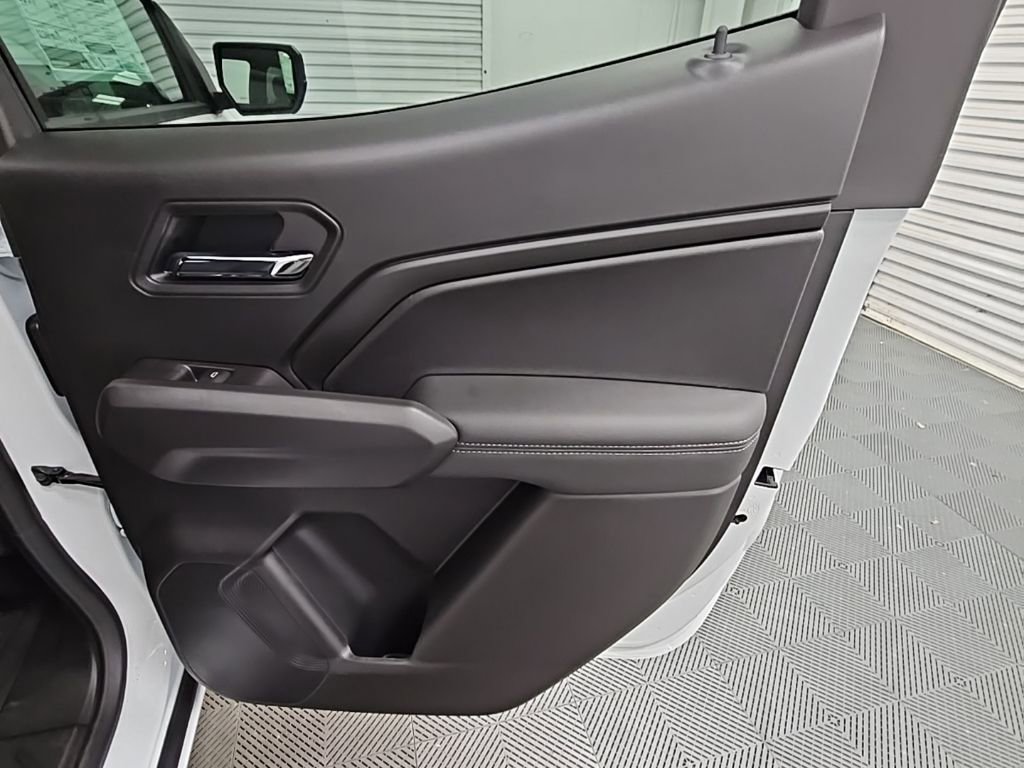 New 2026 GMC Canyon Elevation w/ Convenience Package RWD image 37
