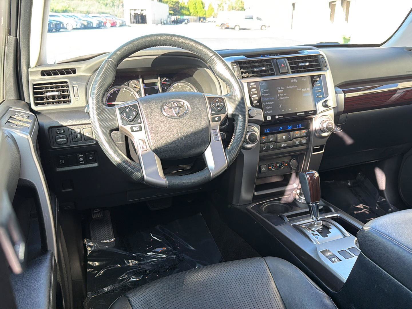 Used 2024 Toyota 4Runner Limited AWD/4WD image 18