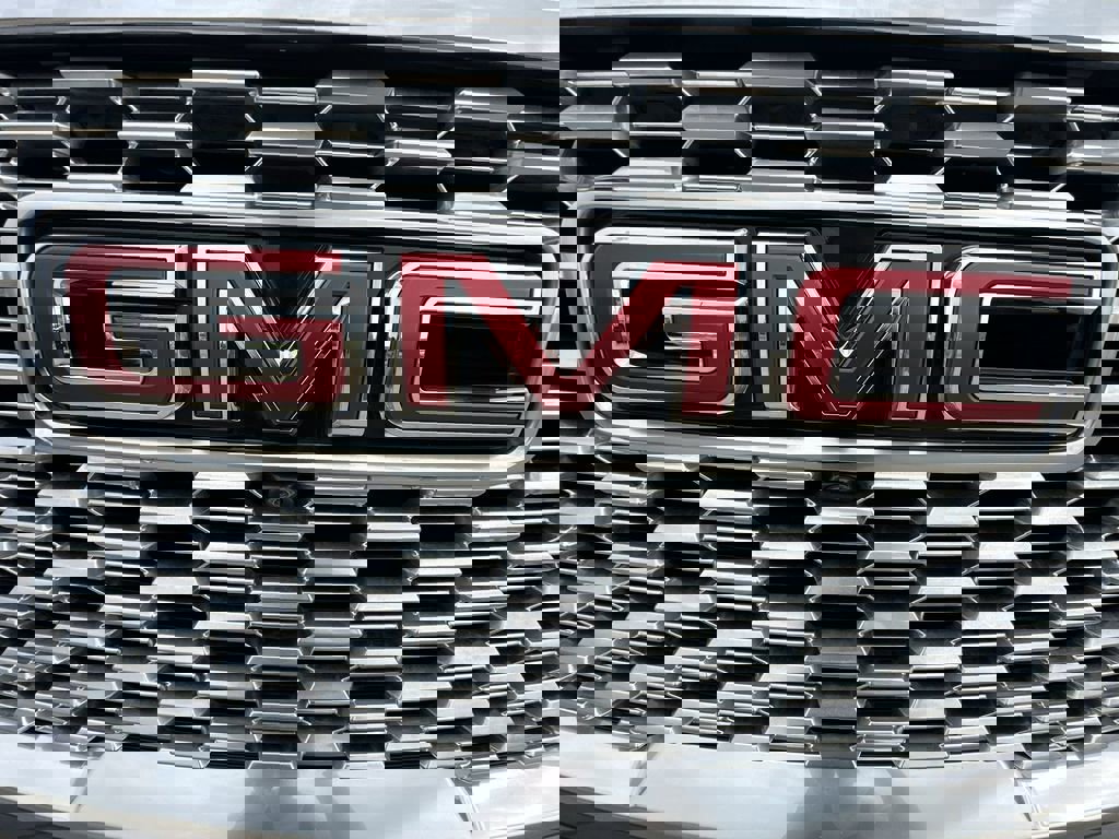 Certified 2021 GMC Yukon Denali w/ Denali Ultimate Package image 33