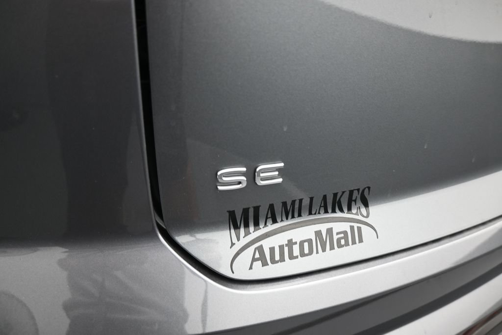 Used 2025 Volkswagen Atlas Cross Sport SE w/ Panoramic Sunroof Package FWD image 44