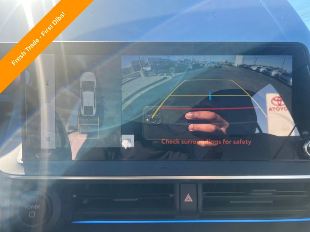 Used 2024 Toyota Prius Limited image 22