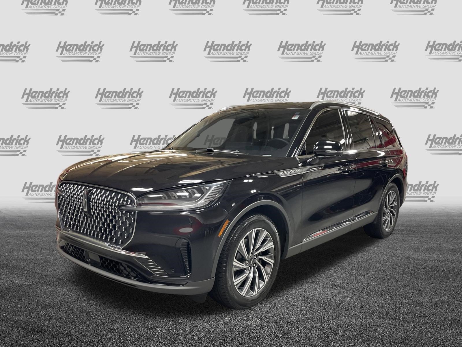Used 2025 Lincoln Aviator 2WD image 5