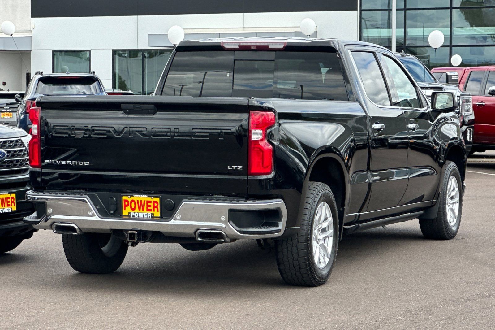 Used 2019 Chevrolet Silverado 1500 LTZ w/ LTZ Plus Package AWD/4WD image 4