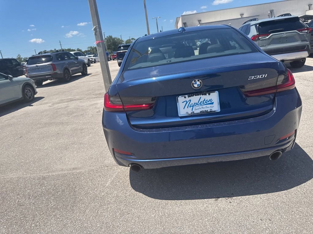 Used 2024 BMW 330i Sedan w/ Premium Package RWD image 6