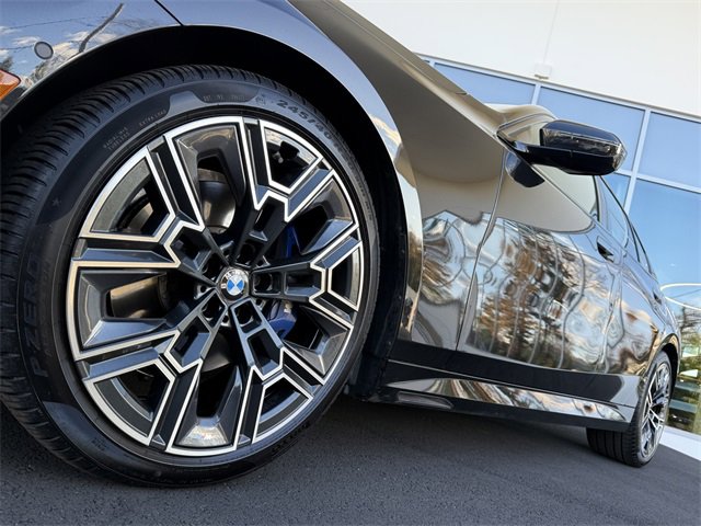 Used 2025 BMW 530i xDrive 530i xDrive w/ M Sport Package image 10