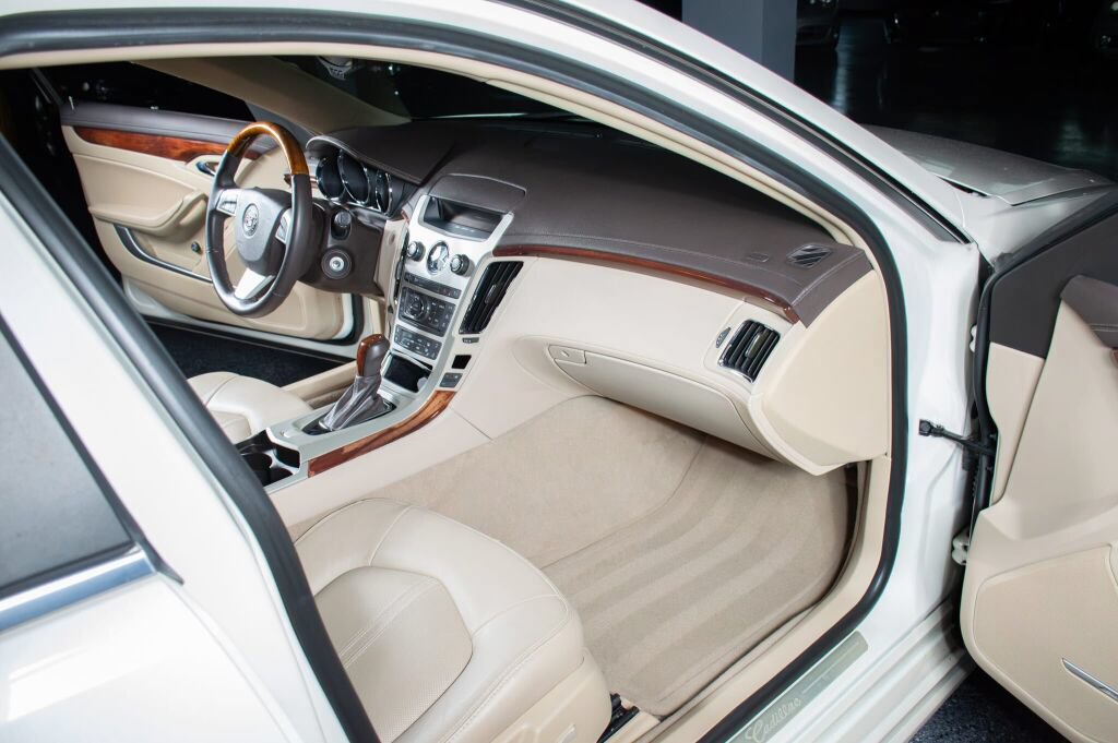 Used 2014 Cadillac CTS Luxury RWD image 12