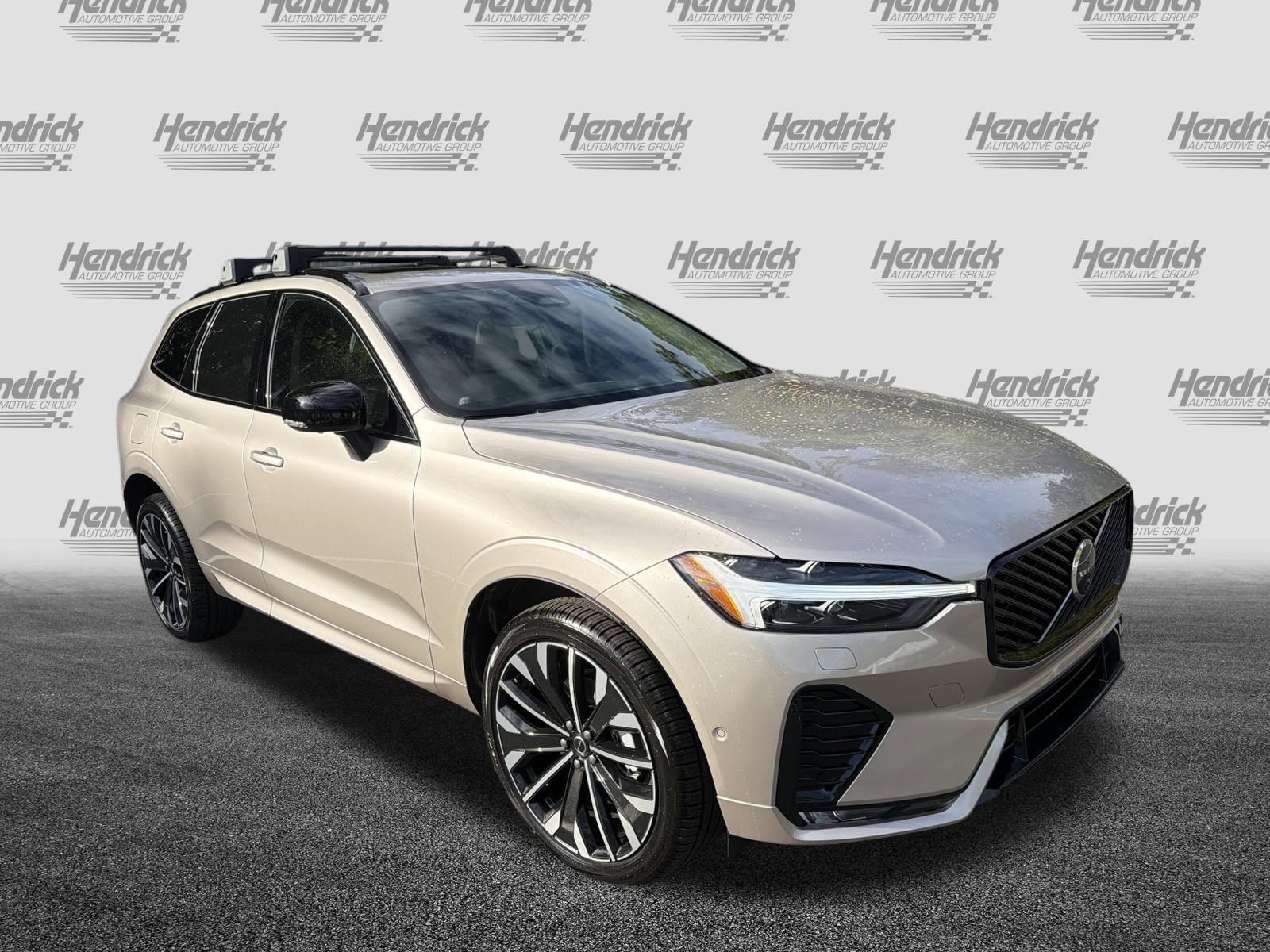 New 2026 Volvo XC60 B5 Ultra w/ Protection Package Premier image 2