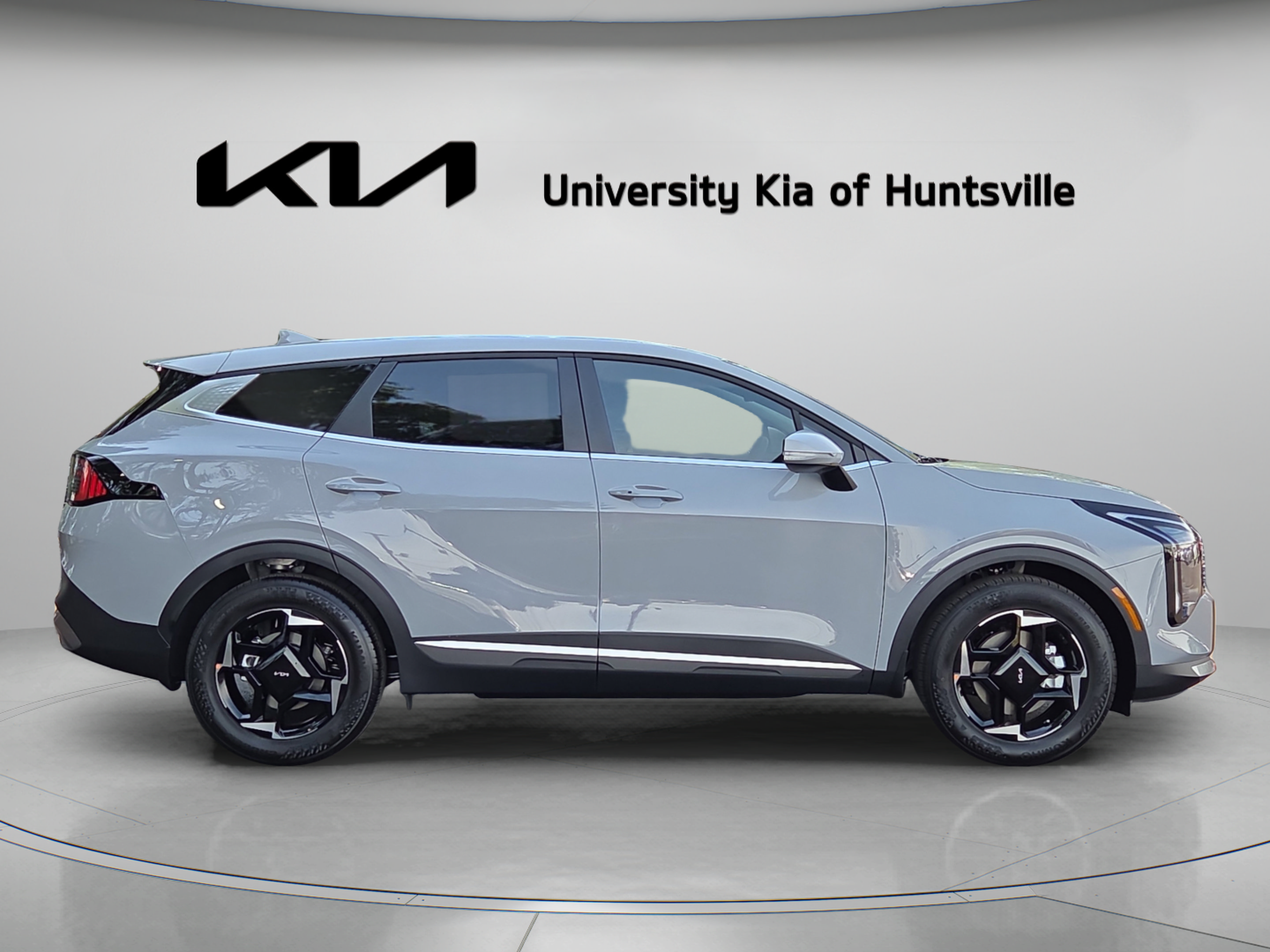 New 2026 Kia Sportage EX FWD image 8