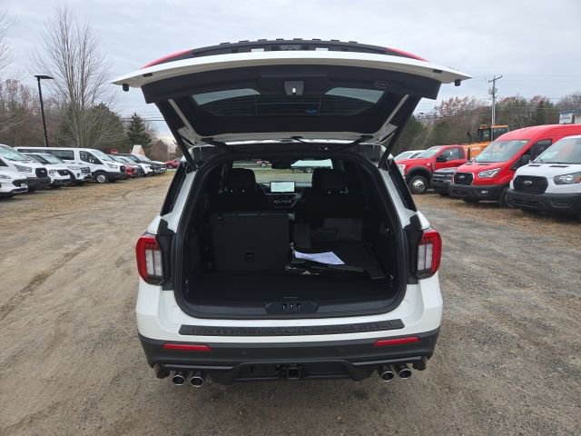 New 2026 Ford Explorer ST w/ Sun And Sound Package image 4