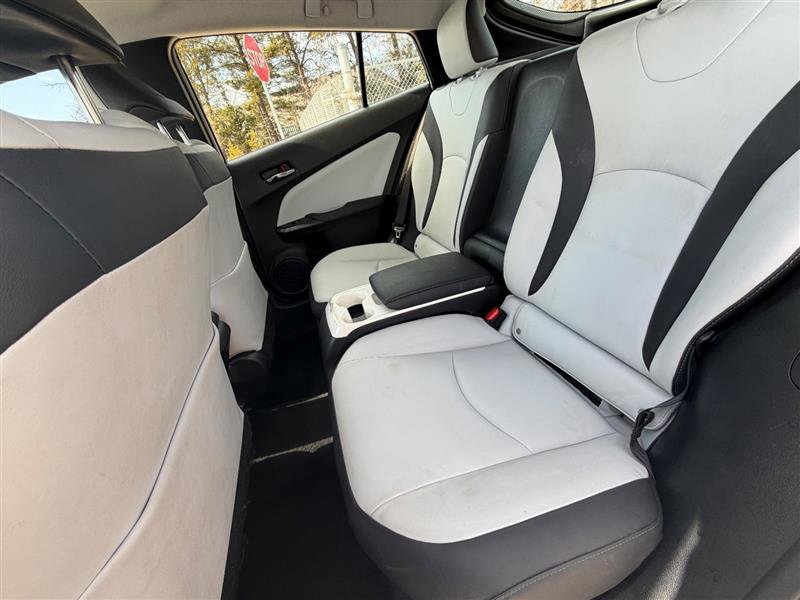 Used 2017 Toyota Prius Prime Advanced image 17