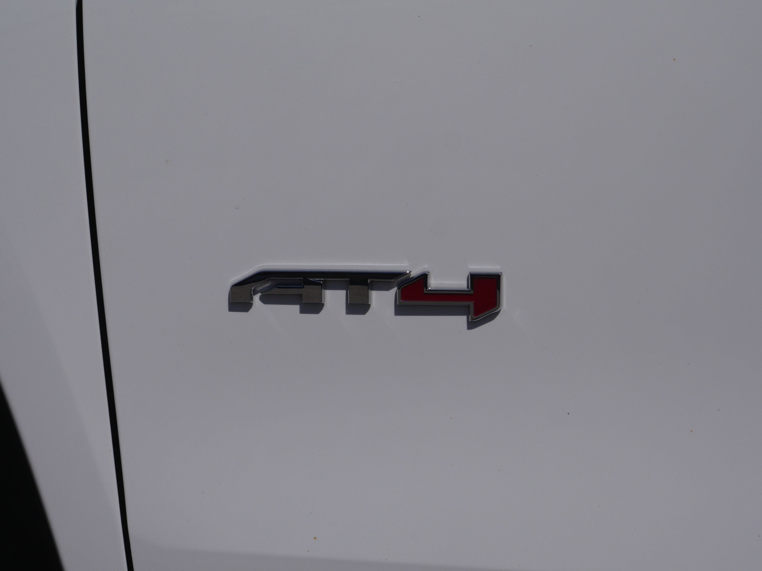 Used 2024 GMC Terrain AT4 w/ Infotainment Package II AWD/4WD image 8