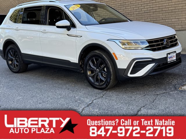 Used 2022 Volkswagen Tiguan SE FWD image 1